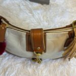 y2k COACH Rare Hamptons Medium Hobo Crossbody Shoulder Bag - Image 3