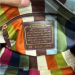 y2k COACH Vintage Black Brown Khaki Signature Legacy Flip Turnlock - Image 3