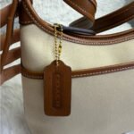 Vintage COACH y2k 2002 9123 Legacy Khaki Leather Canvas Crossbody Shoulder Bag - Image 6