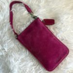 y2k COACH Vintage Pink Suede Turnlock Card Case / Holder Wristlet - Image 2