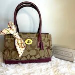 COACH 2010 Madeline Turnlock Signature Purple Brown Shoulder Bag Tote